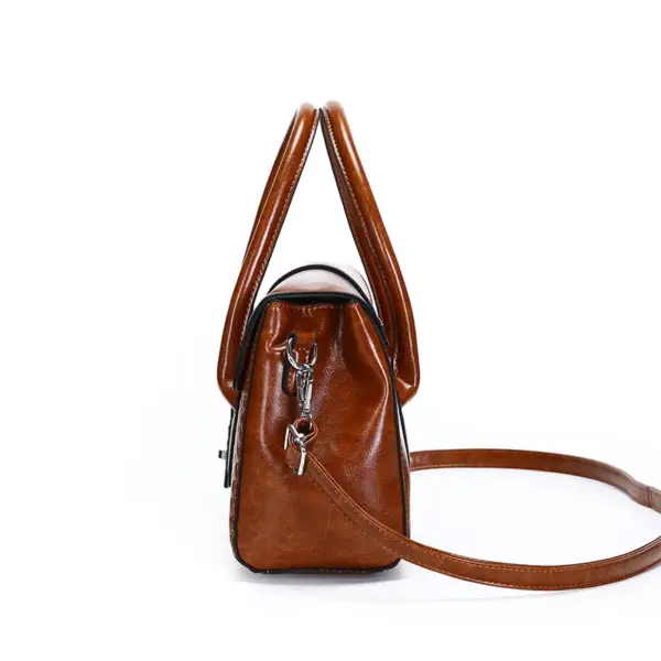 Vintage classic oil leather handbag - Image 11