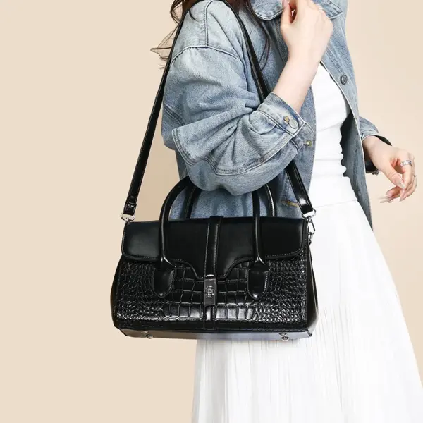 Vintage classic oil leather handbag - Image 16