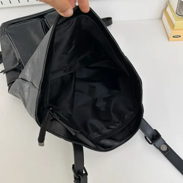 Vintage style large capacity leather backpack - Image 7