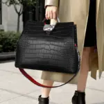 Large capacity crocodile luxury tote bag - Image 4