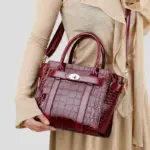 Vintage crocodile pattern designer handbag - Image 3