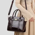 Vintage crocodile pattern designer handbag - Image 4