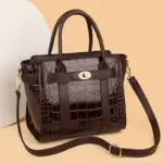 Vintage crocodile pattern designer handbag - Image 22