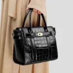Vintage crocodile pattern designer handbag - Image 8