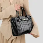 Vintage crocodile pattern designer handbag - Image 9