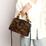 Women's Luxury Handbag with Vintage Floral Design - Image 8